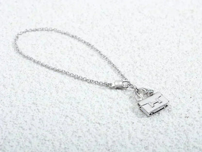 [Lunabriance]AMULETTE PEDANT SILVER NECKLACE