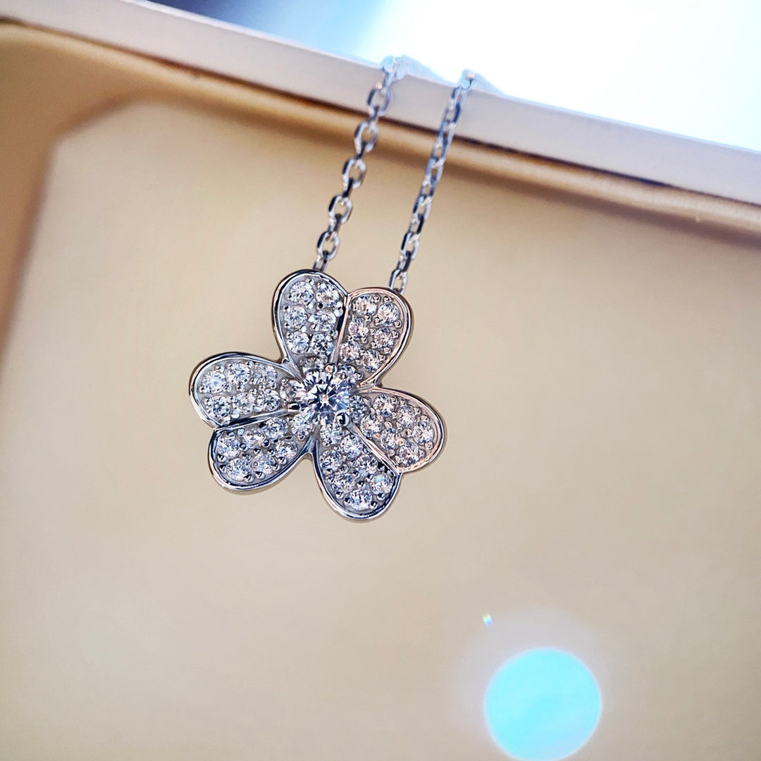 [Lunabriance]CLOVER DIAMOND NECKLACE SILVER