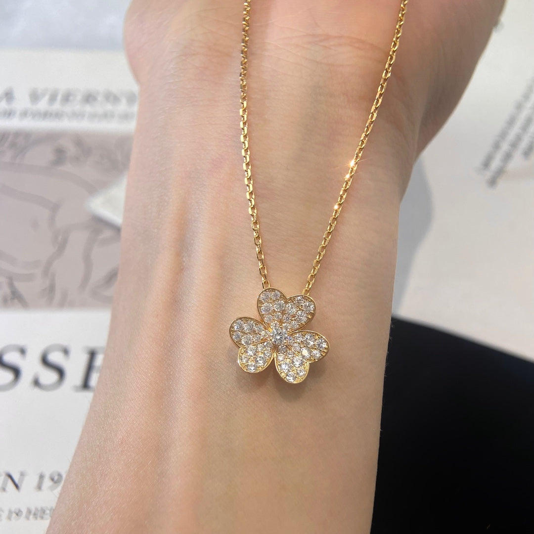[Lunabriance]FLOWER DIAMOND NECKLACE