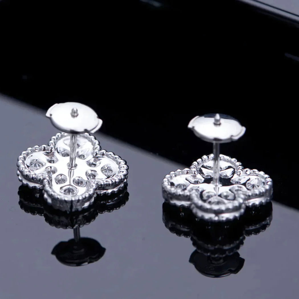 [Lunabriance]CLOVER 1 MOTIFS DIAMOND STUD EARRINGS SILVER