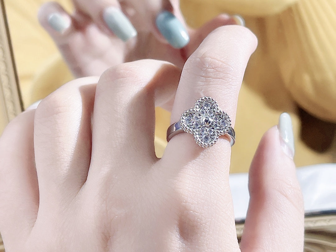 [Lunabriance]CLOVER DIAMOND RING