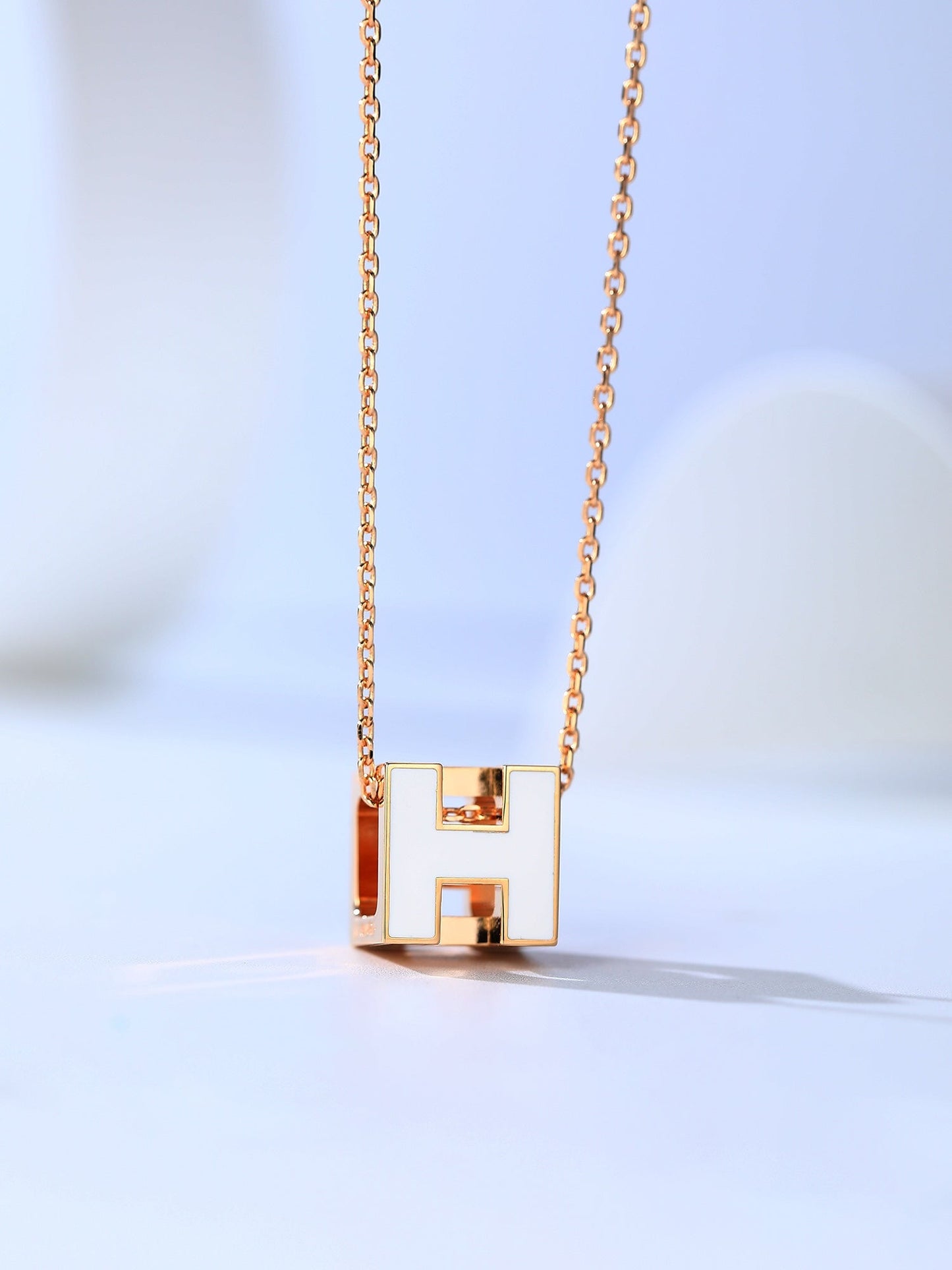 [Lunabriance]H CAGE PINK GOLD NECKLACE