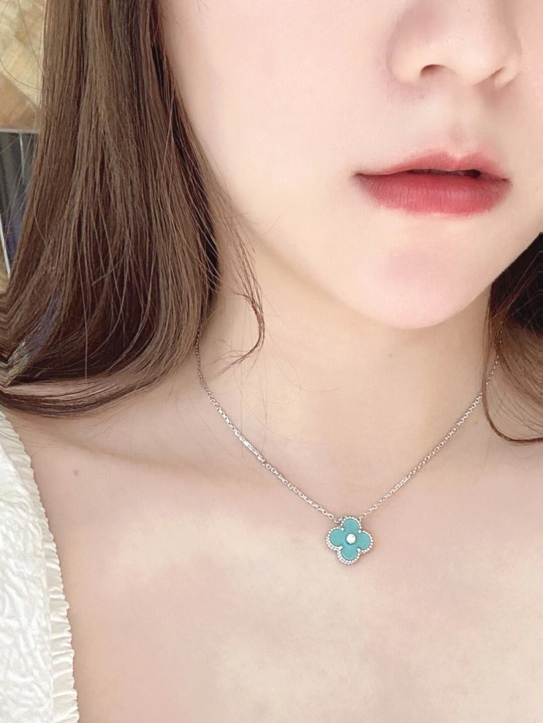 [Lunabriance]CLOVER 1 DIAMOND LIGHT BLUE SILVER NECKLACE