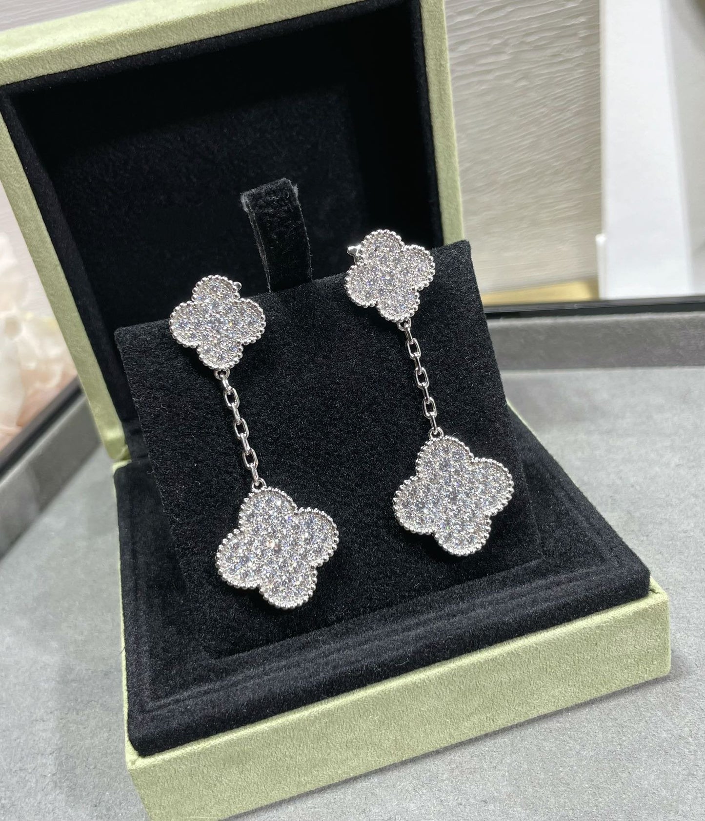 [Lunabriance]CLOVER 2 MOTIFS DIAMOND PAVED SILVER EARRINGS