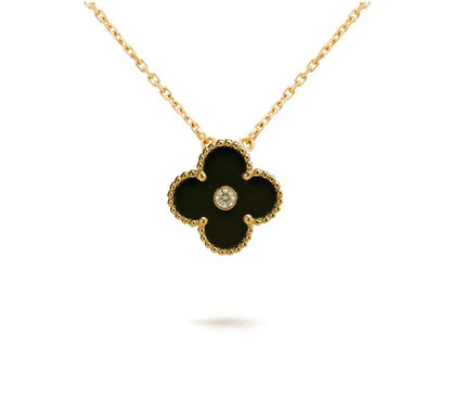 [Luna Brilliance]CLOVER 15MM CHRISTMAS LIMITED EDITION SINGLE FLOWER NECKLACE