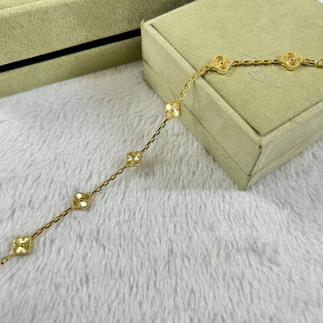 [Luna Brilliance]CLOVER 6 MOTIF DIAMOND BRACELET