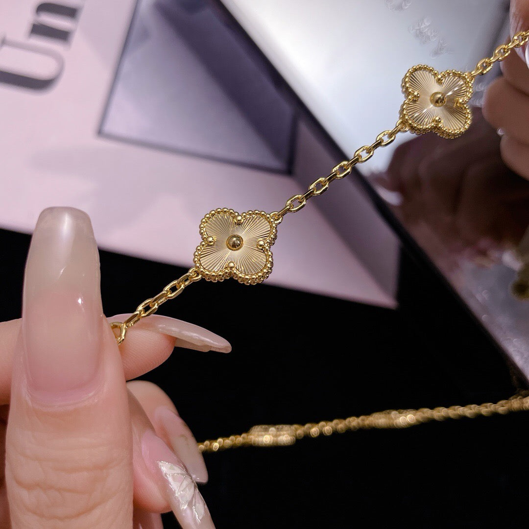 [Lunabriance]CLOVER 10 MOTIFS LASER NECKLACE