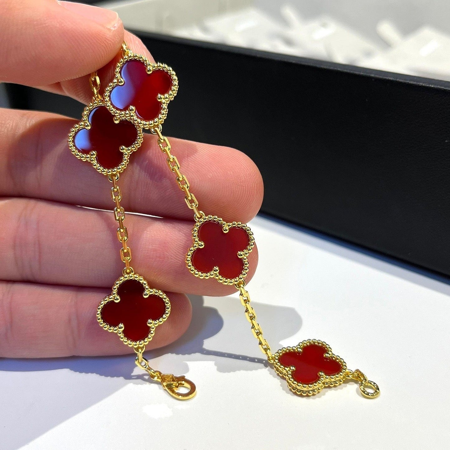 [Lunabriance]CLOVER 5 MOTIFS RED AGATE  BRACELET