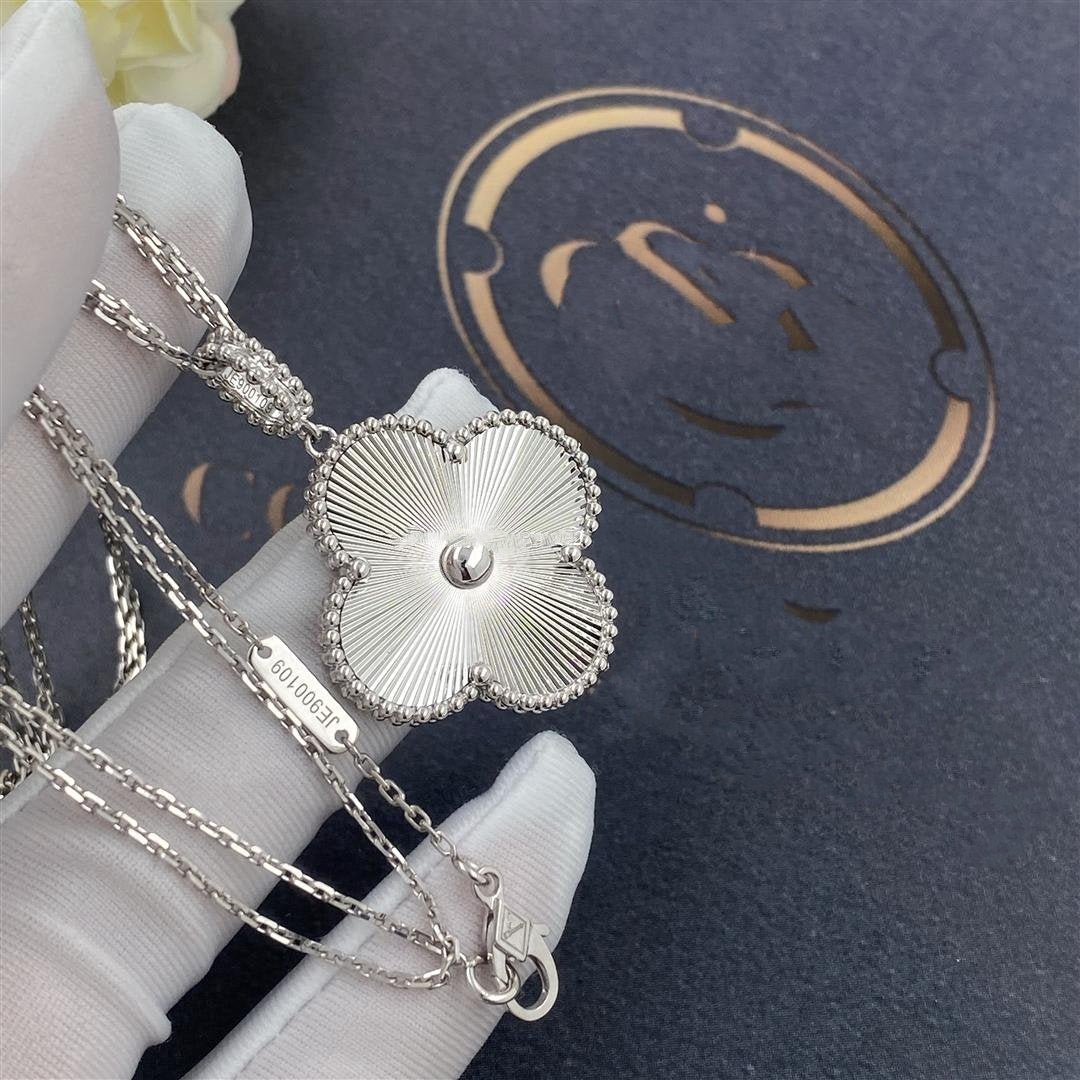 [Lunabriance]CLOVER 25MM SILVER BIG CLOVER NECKLACE